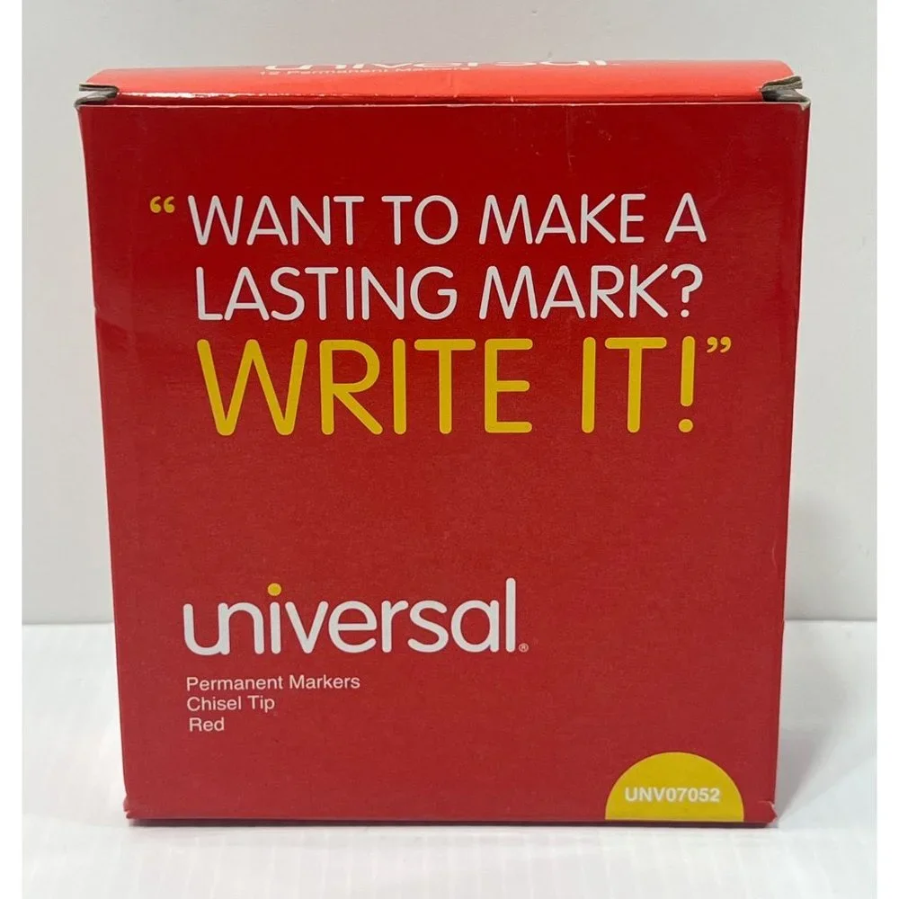 Universal - 12 Permanent Markers Chisel Tip - Red - UNV 07052